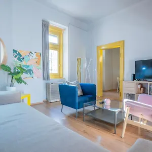  Apartament Klau10 In Party District.